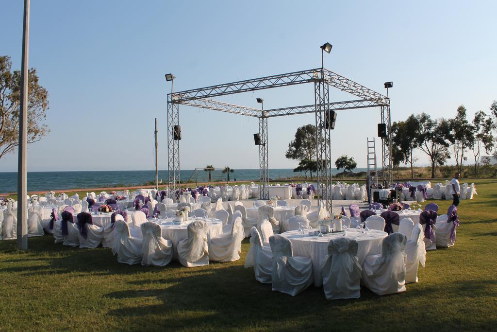 Wonasis Resort & Aqua Hotel Kargipinari Ngoại thất bức ảnh